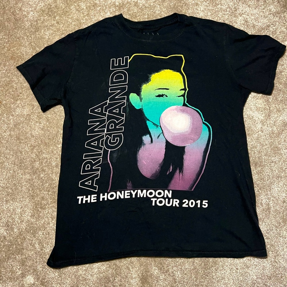 Ariana Grande Honeymoon Tour 2015 Concert T-Shirt